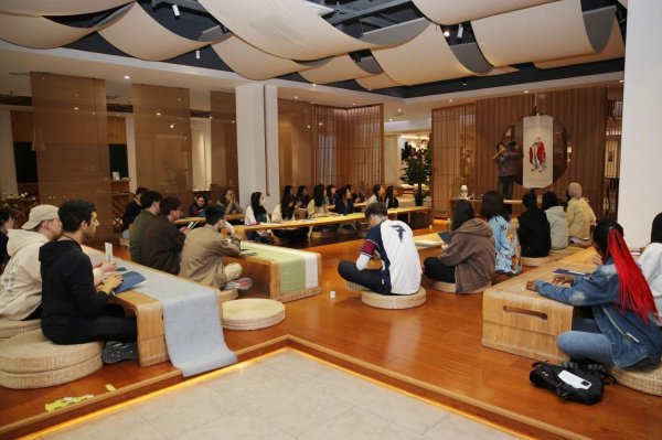 海会配资 孔子学院总部体验基地举办2025“国际中文日”活动